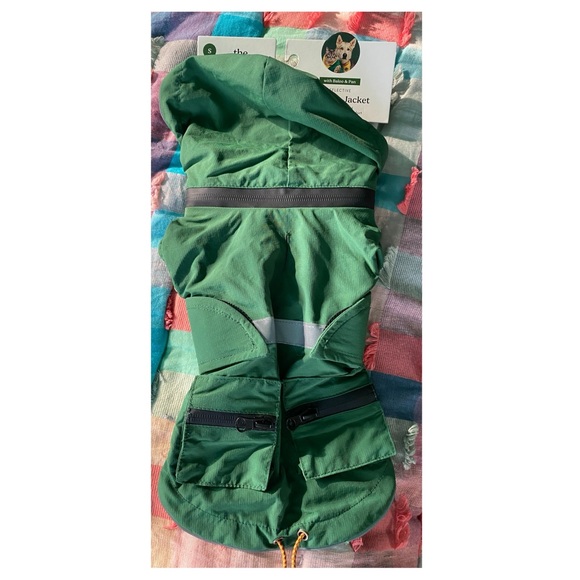 Dog and Cat Sporty Tech Cargo Jacket - The Cuddle Collab with Baloo & Pan
 - Picture 11 of 12